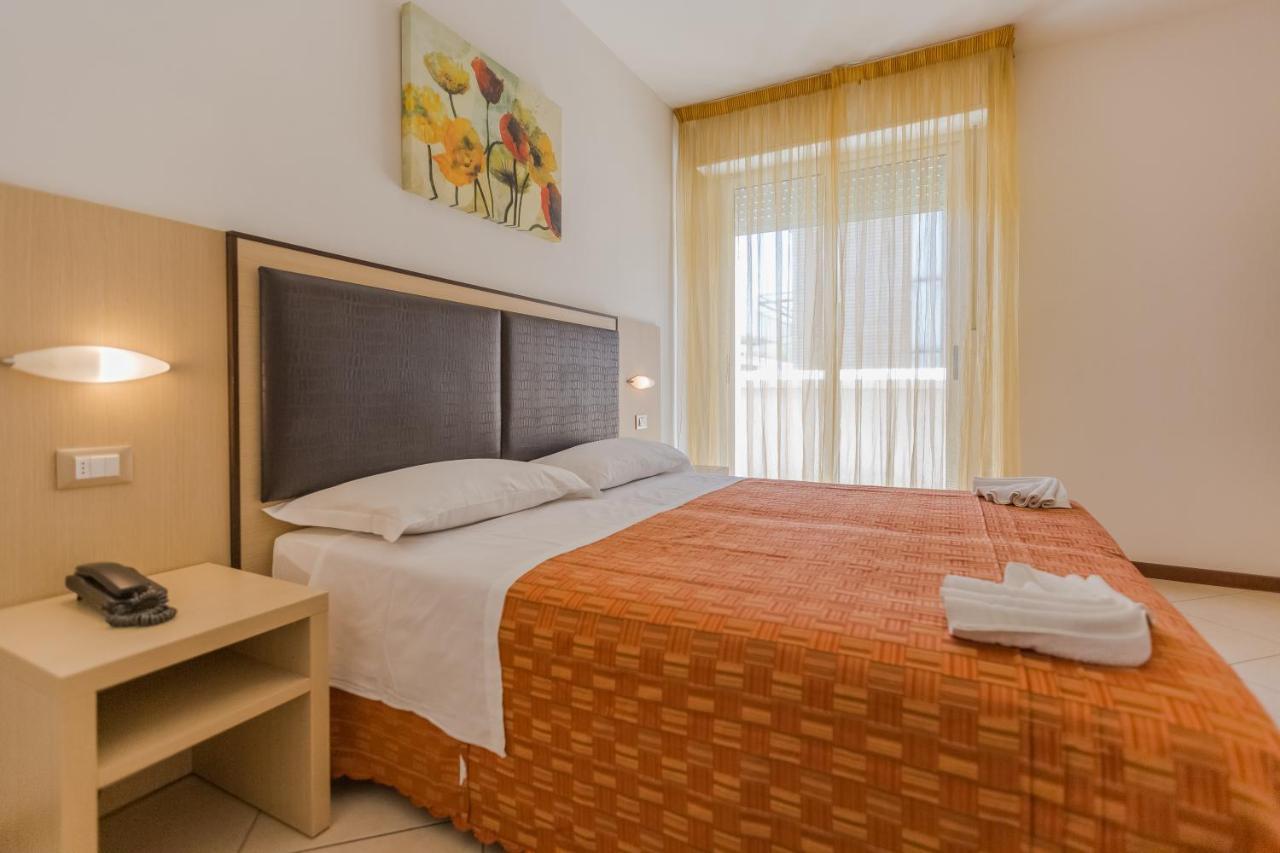 Hotel Bremen Rimini Exterior photo